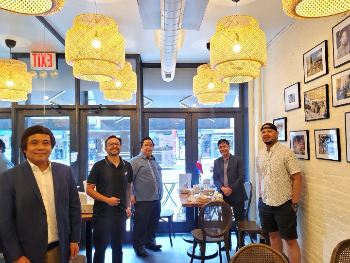 PH Consul General Supports Filipino Restaurants in New York
